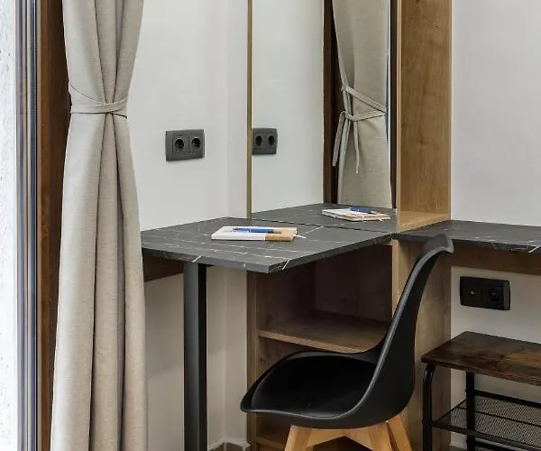 Stylish And Modern - Miltos Appartement *